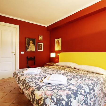 Topazio Levanto Quarto foto